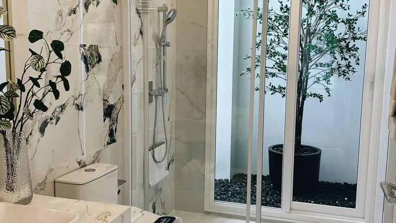 三元锂与铁锂电池：储能项目选型背后的性价比考量